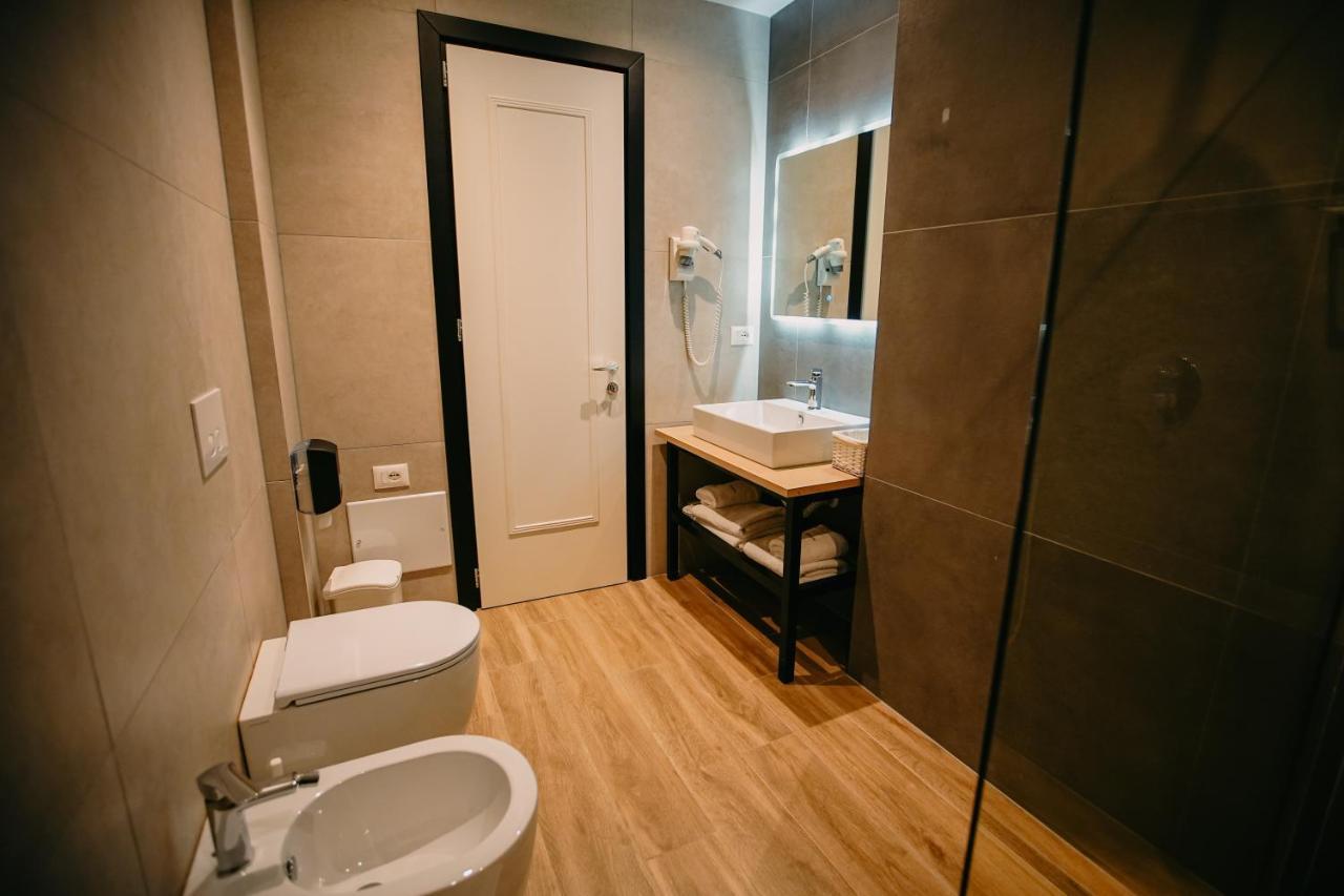 Hotel Delta Premium Durrës 외부 사진